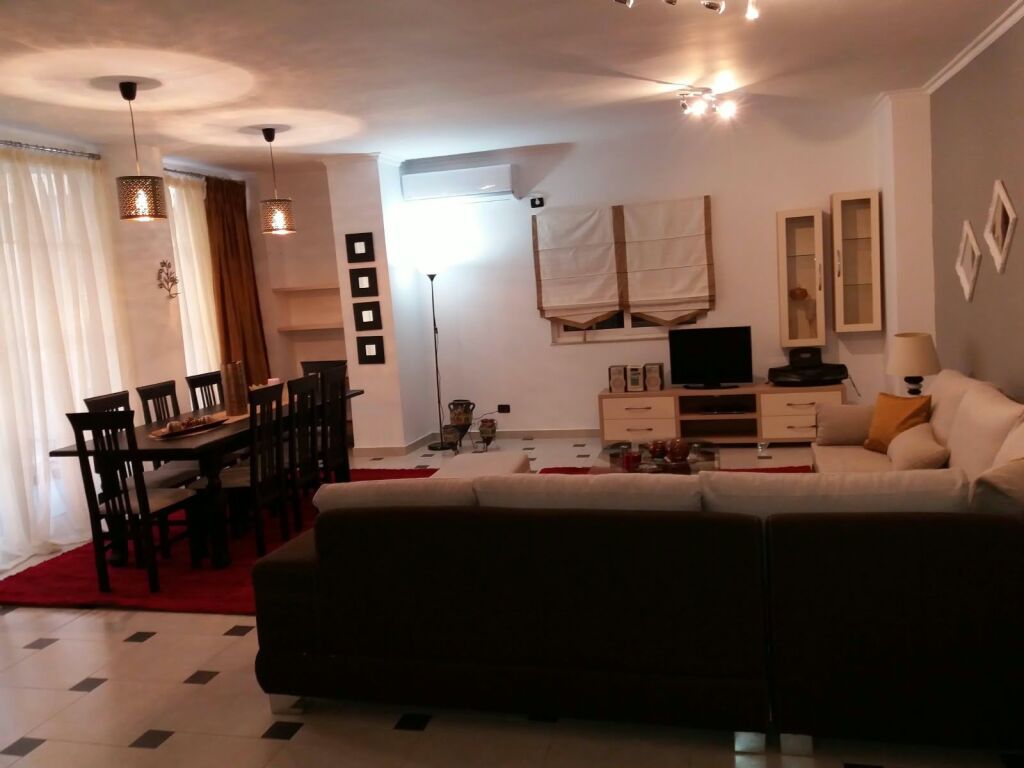 Apartment 3+1 for rent in Komuna e Parisit, Tirana, 130 m². Photo 3 of 3