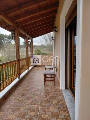 Duplex in affitto ad Ali Demi, Tirana, 170 m². Foto 11 di 12