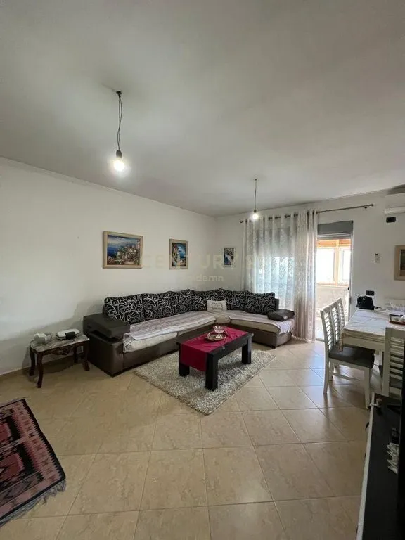 Apartament 2+1 në shitje në Drejtoria e Policise, Durrës, 138 m². Foto 1 nga 10