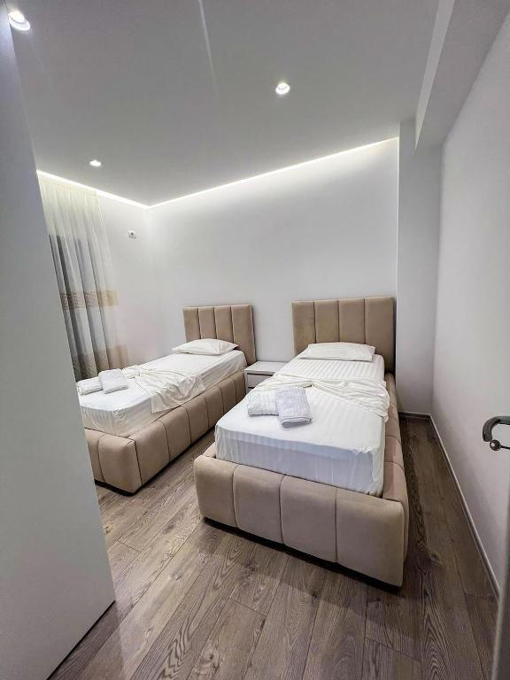 Apartament 2+1 në shitje në Rruga Janaq Kumi, Sarandë, 123 m². Foto 3 nga 12