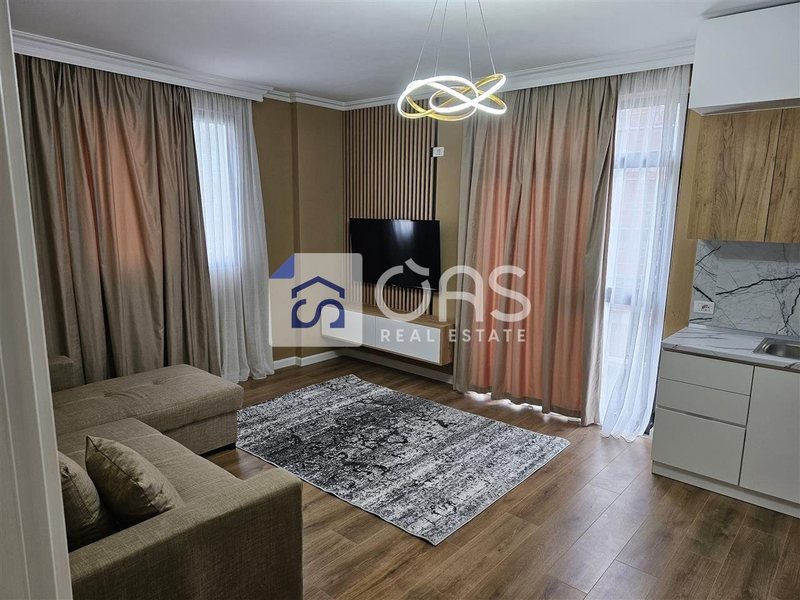 Appartamento 2+1 in affitto a Rruga e Dibrës, Tirana, 80 m²
