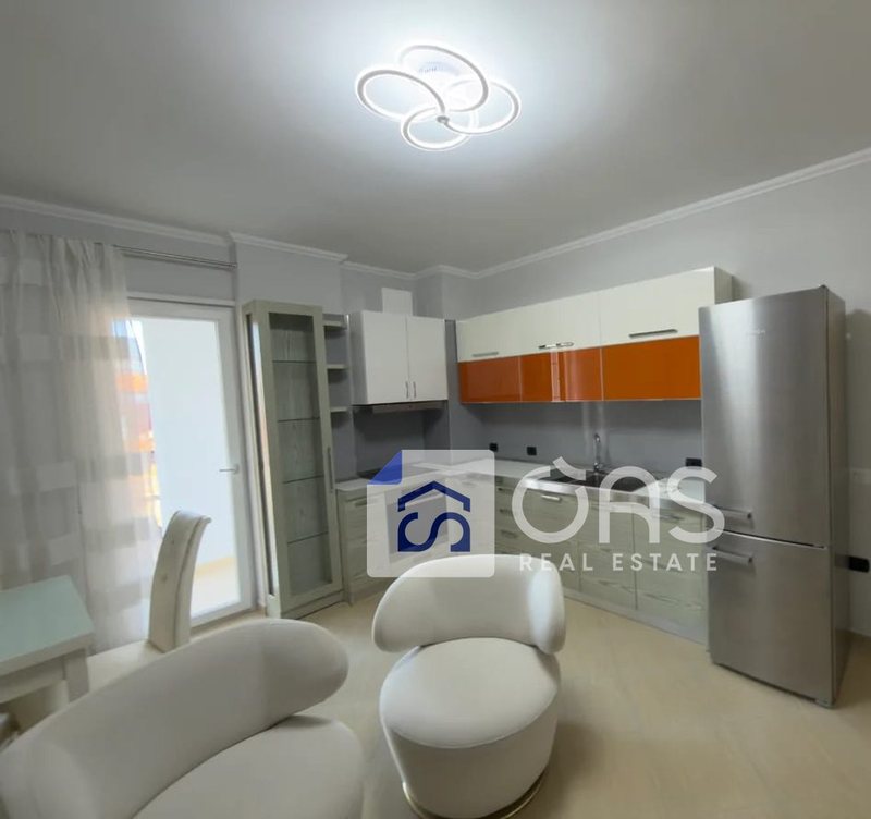 Apartament 1+1 me qera në 21 Dhjetori, Tiranë, 66 m²