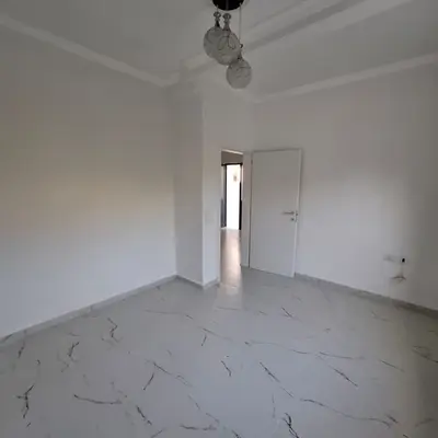 Shtëpi private në shitje në Shkolla Hajdar Dushi, Durrës, 470 m². Foto 3 nga 7