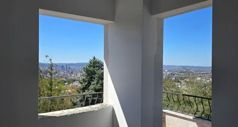 Appartamento 2+1 in vendita a Rruga Sotir Caci, Tirana, 120 m²