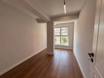 Vilë 2+1 me qera në Sauk, Tiranë, 100 m². Foto 3 nga 9