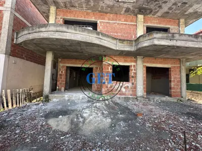 Shtëpi private në shitje në Qendra Tregtare Galaktik, Durrës, 292 m². Foto 2 nga 2