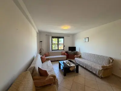 Apartament 2+1 në shitje në Kinostudio, Tiranë, 108 m². Foto 2 nga 8
