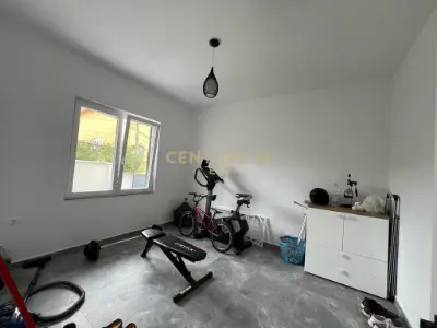 Casa indipendente in vendita a Durazzo, 260 m². Foto 3 di 6