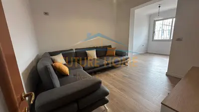 Apartament 2+1 në shitje në Stadiumi Dinamo, Tiranë, 85 m². Foto 2 nga 8