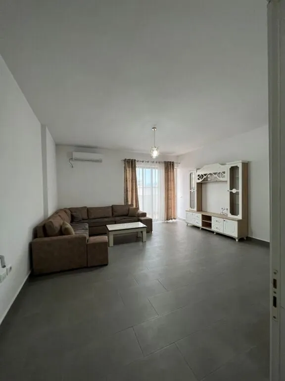 Apartament 2+1 në shitje në Kamez, Durres, Kamëz, 109 m². Foto 1 nga 4