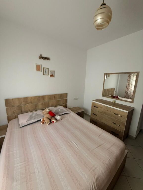 Apartment 2+1 for rent in Fresku, Tirana, 75 m². Photo 3 of 3