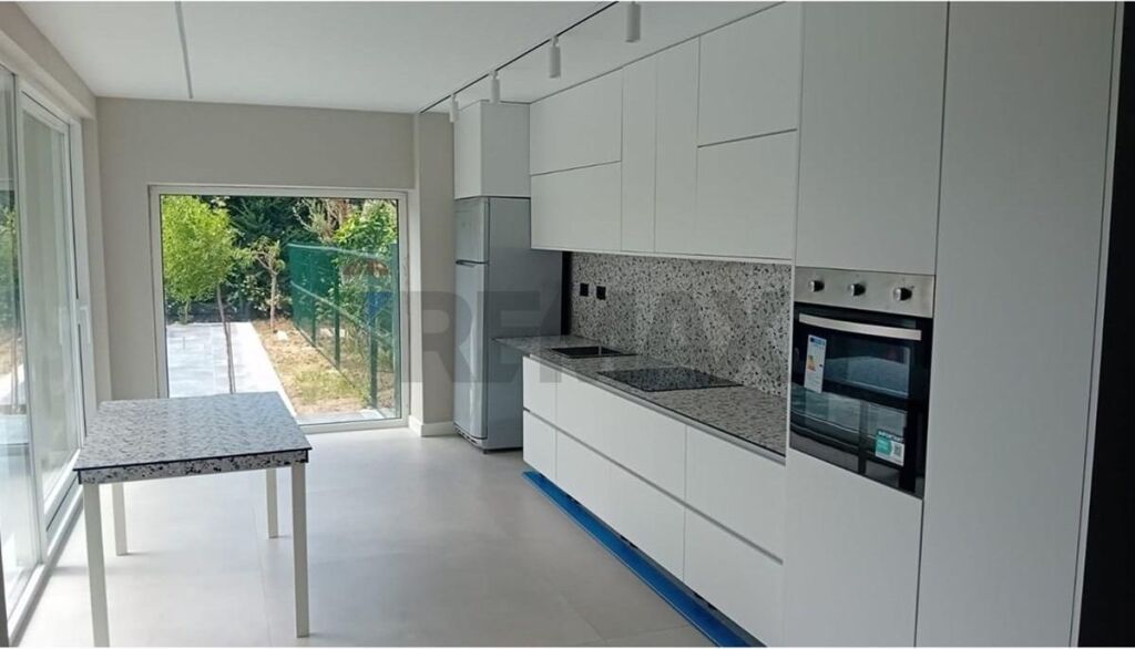 Villa for rent in Rolling Hills Luxury Residences, Tirana, 472 m². Photo 2 of 3