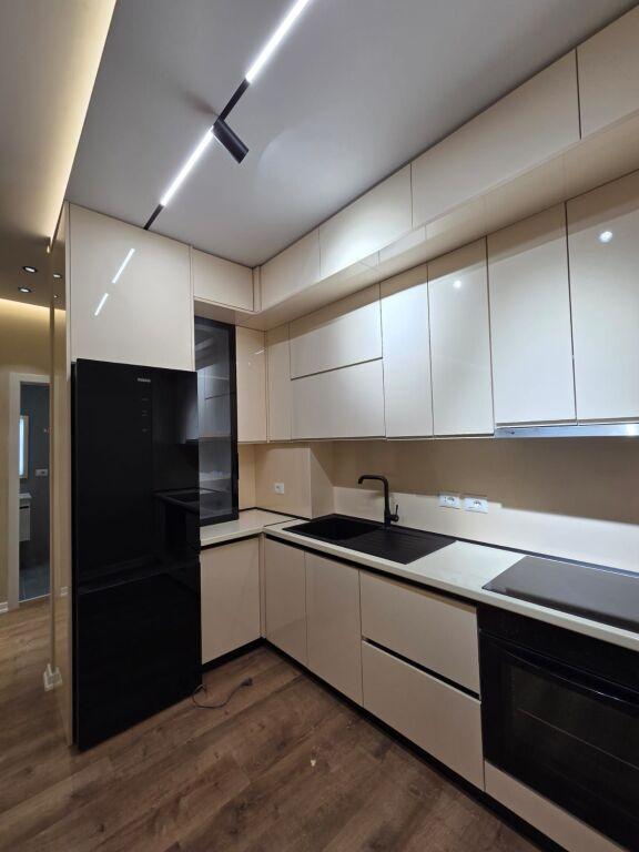 Appartamento 1+1 in affitto a Rruga Isuf Beshiri, Tirana, 70 m²