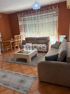 Apartament 1+1 me qera në Fresku, Tiranë, 65 m². Foto 2 nga 5