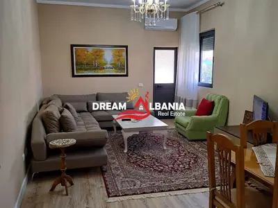 Villa 1+1 for sale in Lagjia 13, Durrës, 679 m². Photo 1 of 10