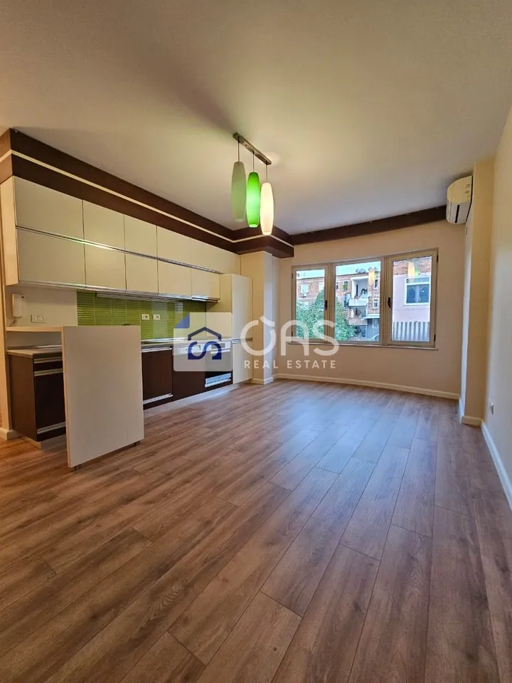 Apartament 1+1 në shitje në Rruga Mine Peza, Tiranë, 67 m². Foto 1 nga 8