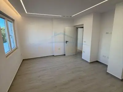 Apartament 2+1 në shitje në Vasil Shanto, Tiranë, 66 m². Foto 2 nga 8