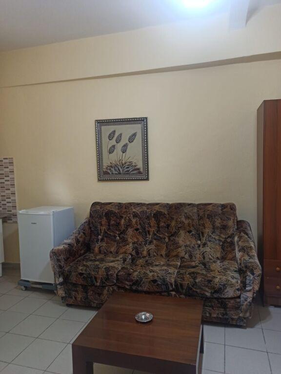 Monolocale in affitto a Rruga Karl Gega, Tirana, 30 m²
