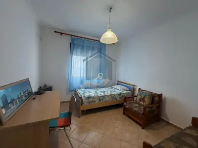 Appartamento 3+1 in affitto a Porti i Durrësit, Durazzo, 120 m². Foto 6 di 8