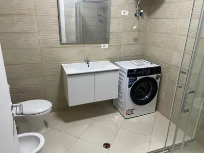 Appartamento 1+1 in affitto a Liqeni i Thatë, Tirana, 65 m². Foto 5 di 5