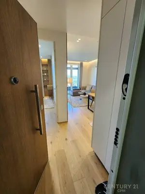 Apartament 1+1 me qera në Kompleksi Dinamo, Tiranë, 70 m². Foto 10 nga 12