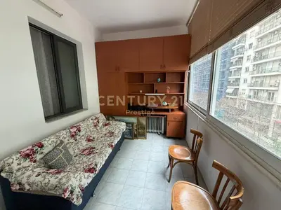 Apartament 2+1 me qera në Bulevardi Bajram Curri, Tiranë, 100 m². Foto 8 nga 8