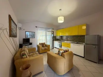 Shtëpi private 2+1 me qera në Rruga Ramazan Njala, Durrës, 80 m². Foto 1 nga 5