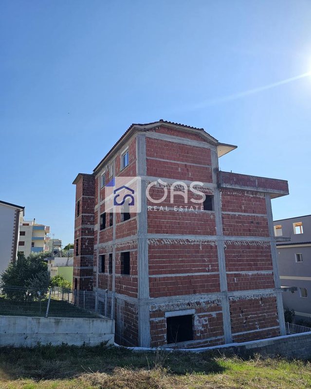 Vilë në shitje në Plepa, Durrës, 600 m². Foto 2 nga 6
