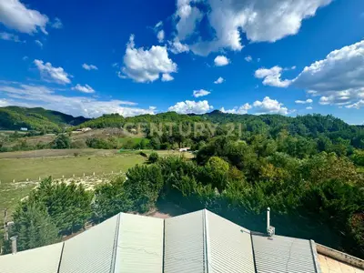 Lokal me qera në Peze, Tiranë, 1 821 m². Foto 3 nga 5