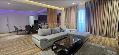 Apartment 3+1 for rent in Kompleksi Delijorgji, Tirana, 170 m². Photo 11 of 12