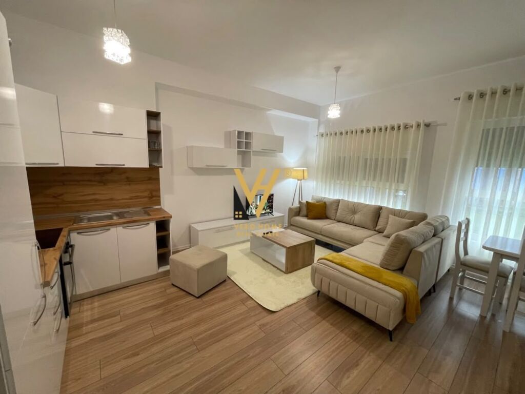 Apartament 2+1 me qera në Ali Demi, Tiranë, 93 m². Foto 1 nga 3