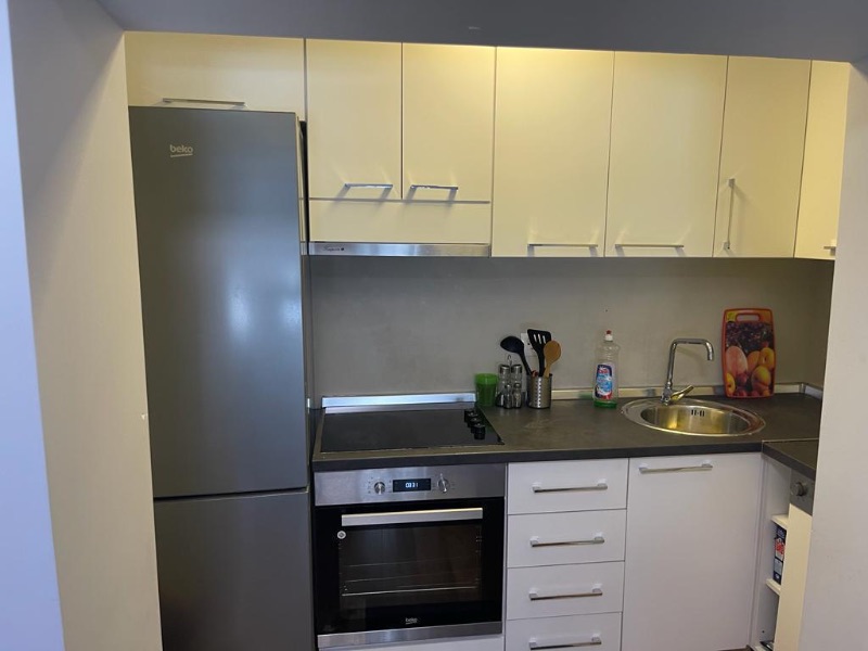 Appartamento 1+1 in affitto a Stadiumi Dinamo, Tirana, 65 m². Foto 4 di 7