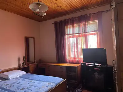 House for rent in Rruga 1 Maj, Fier, 100 m². Photo 4 of 8