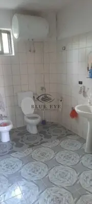 Villa 3+1 for sale in Rruga e Rrashbullit, Durrës, 236 m². Photo 5 of 12