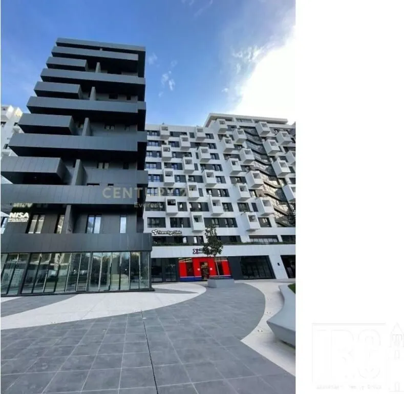 Commercial space for rent in Rruga e Kavajës, Tirana, 113 m². Photo 1 of 1