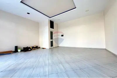 Shop for rent in Albano dhe Romina, Vlorë, 50 m². Photo 6 of 9
