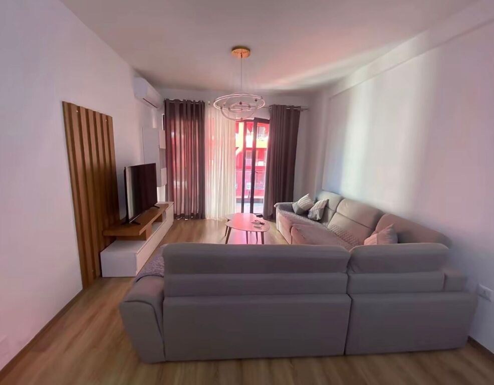 Apartment 2+1 for rent in Rruga 5 Maji, Tirana, 120 m²