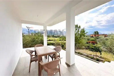 Villa in vendita a Delvinë, Saranda, 116 m². Foto 2 di 5