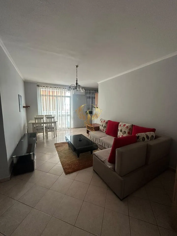 Appartamento 1+1 in affitto a Bulevardi Bajram Curri, Tirana, 60 m². Foto 1 di 4