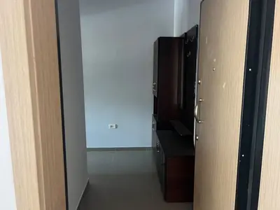 Appartamento 2+1 in affitto a Kombinat, Tirana, 100 m². Foto 8 di 8