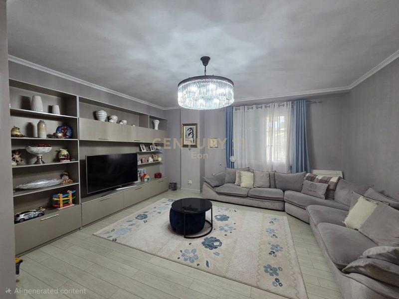 Apartment for rent in Gjykata e Rrethit Gjyqësor Durrës, Durrës, 180 m²