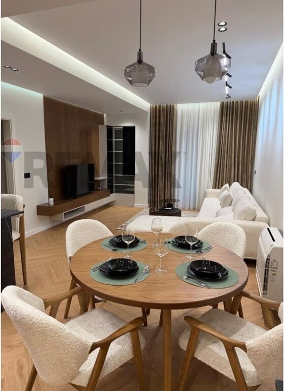 Apartment for rent in Parku Zoologjik i Tiranës, Tirana, 108 m². Photo 2 of 3