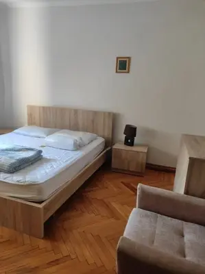 Apartament 2+1 me qera në Stadiumi Dinamo, Tiranë, 120 m². Foto 6 nga 6