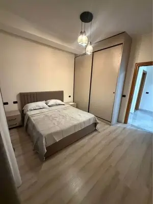 Vilë 3+1 me qera në Sauk, Tiranë, 130 m². Foto 2 nga 10