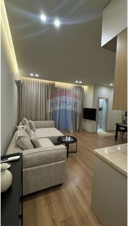 Apartment for rent in Rruga e Kosovarëve, Tirana, 76 m²