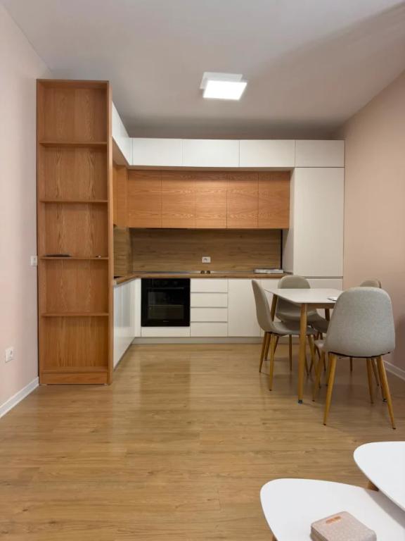 Appartamento 2+1 in affitto a Grand Gallery, Tirana, 90 m²