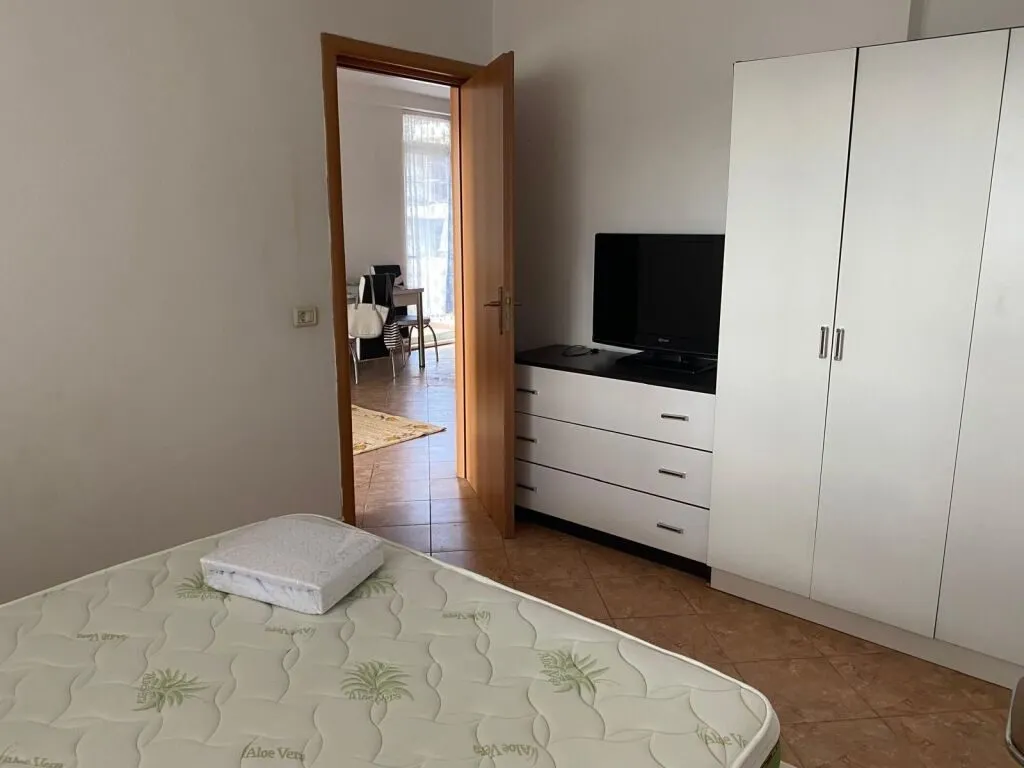 Studio for rent in Pazari i Ri, Tirana, 90 m². Photo 1 of 9