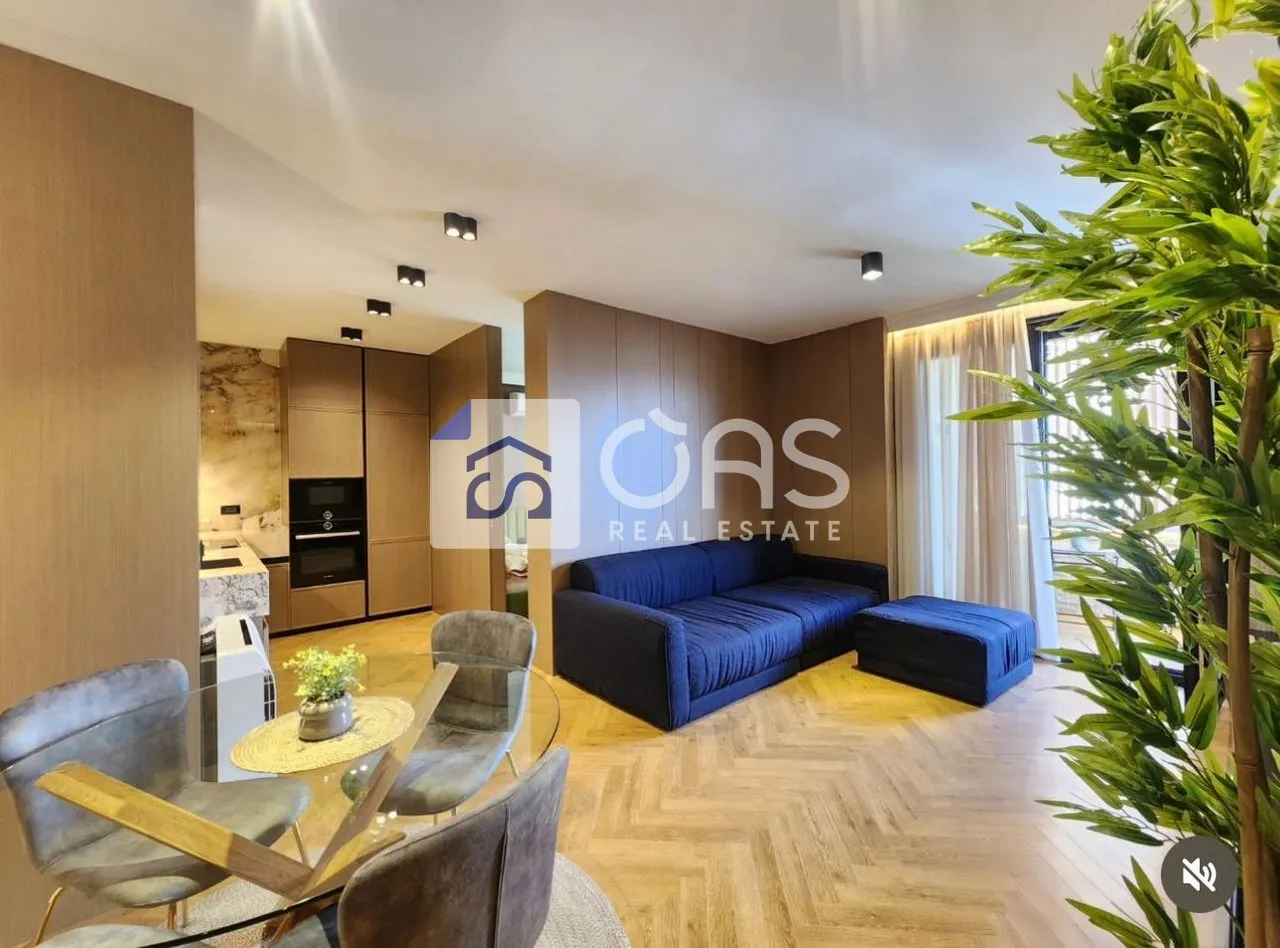 Apartament 2+1 me qera në Ish Ekspozita, Tiranë, 90 m². Foto 1 nga 3