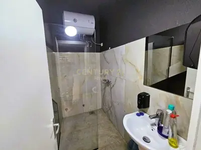 Commercial space for rent in Rruga Bardhok Biba, Tirana, 215 m². Photo 3 of 3