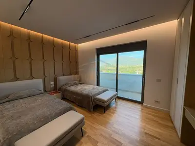 Villa in vendita a Berzhite, Tirana, 350 m². Foto 6 di 9